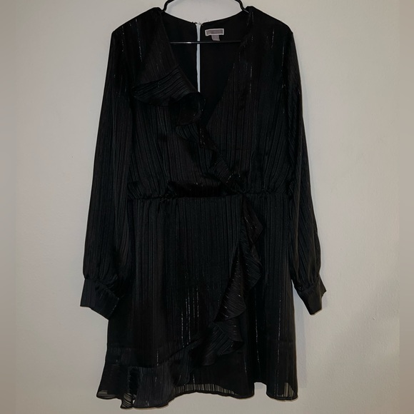 Chelsea28 Dress - Picture 2 of 10